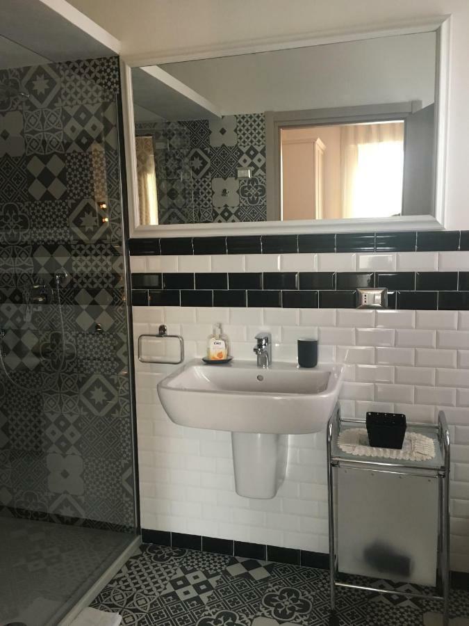 Zonatortona B&B Milano Eksteriør bilde