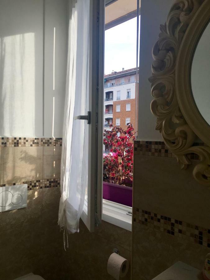 Zonatortona B&B Milano Eksteriør bilde